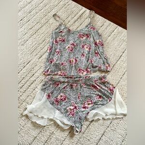 Rachel Zoe Pink Floral Women's Pajama Set